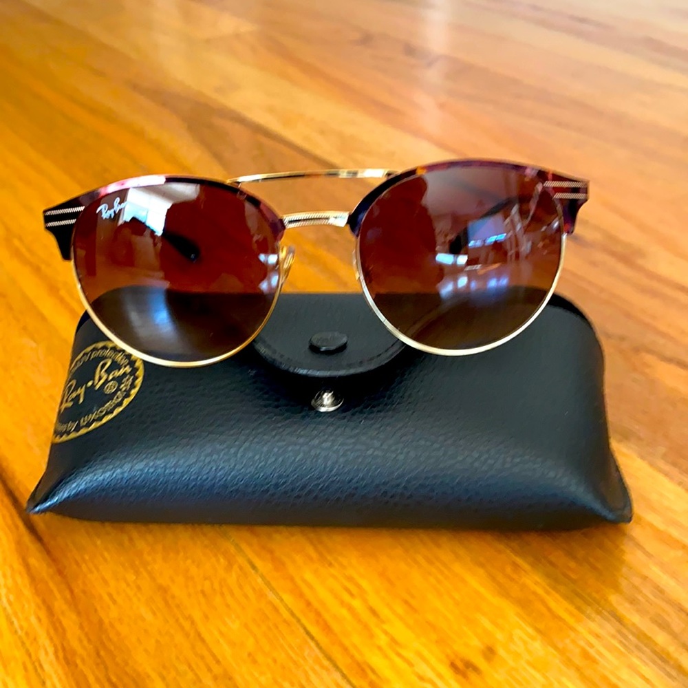 Unworn brown ray ban sunglasses